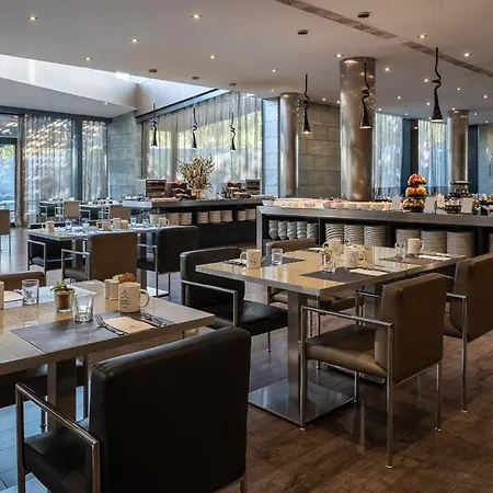 Eurostars Palace מלון 5*