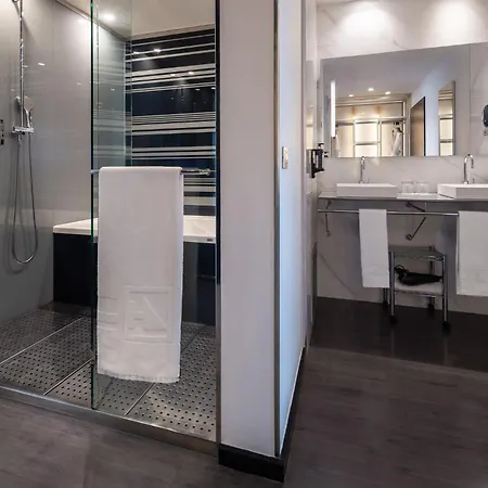 מלון Eurostars Palace קורדובה