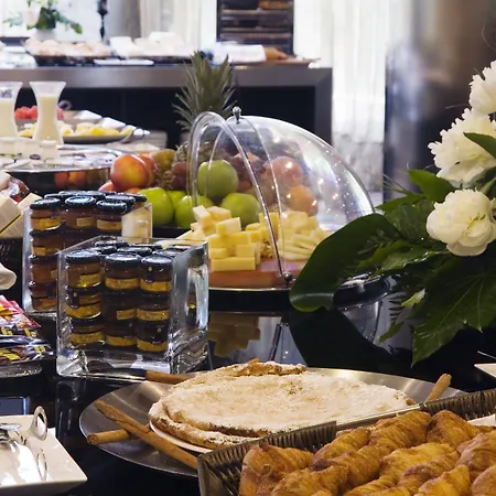 Отель Eurostars Palace