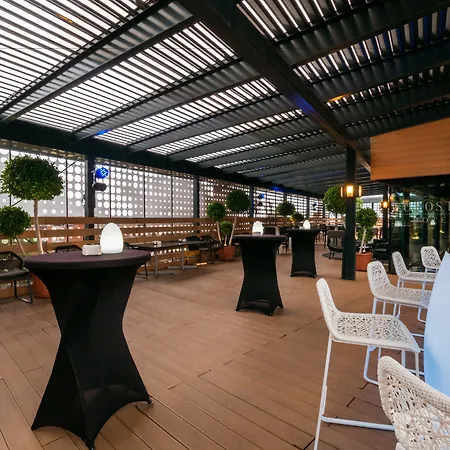 מלון Eurostars Palace