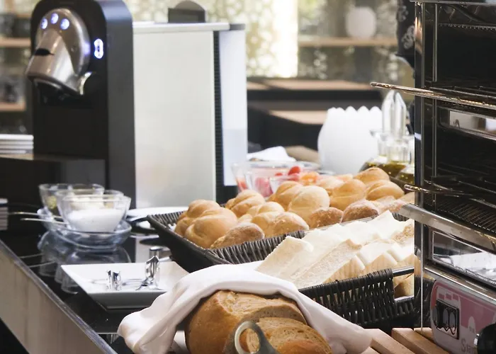 Отель Eurostars Palace