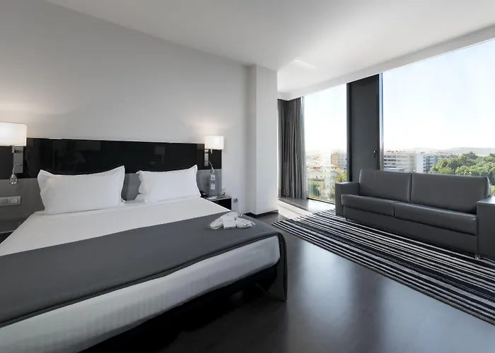 Отель Eurostars Palace